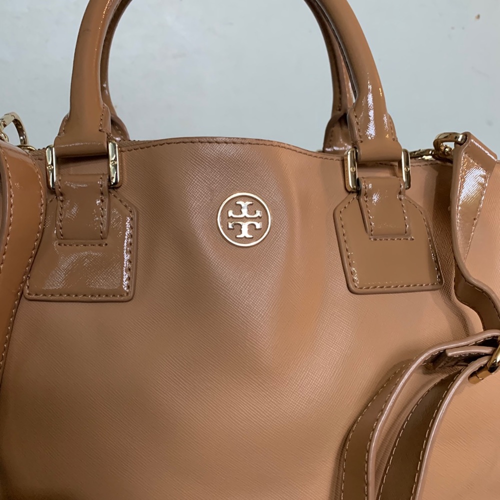 Tory Burch Robinson Double Zip Tote